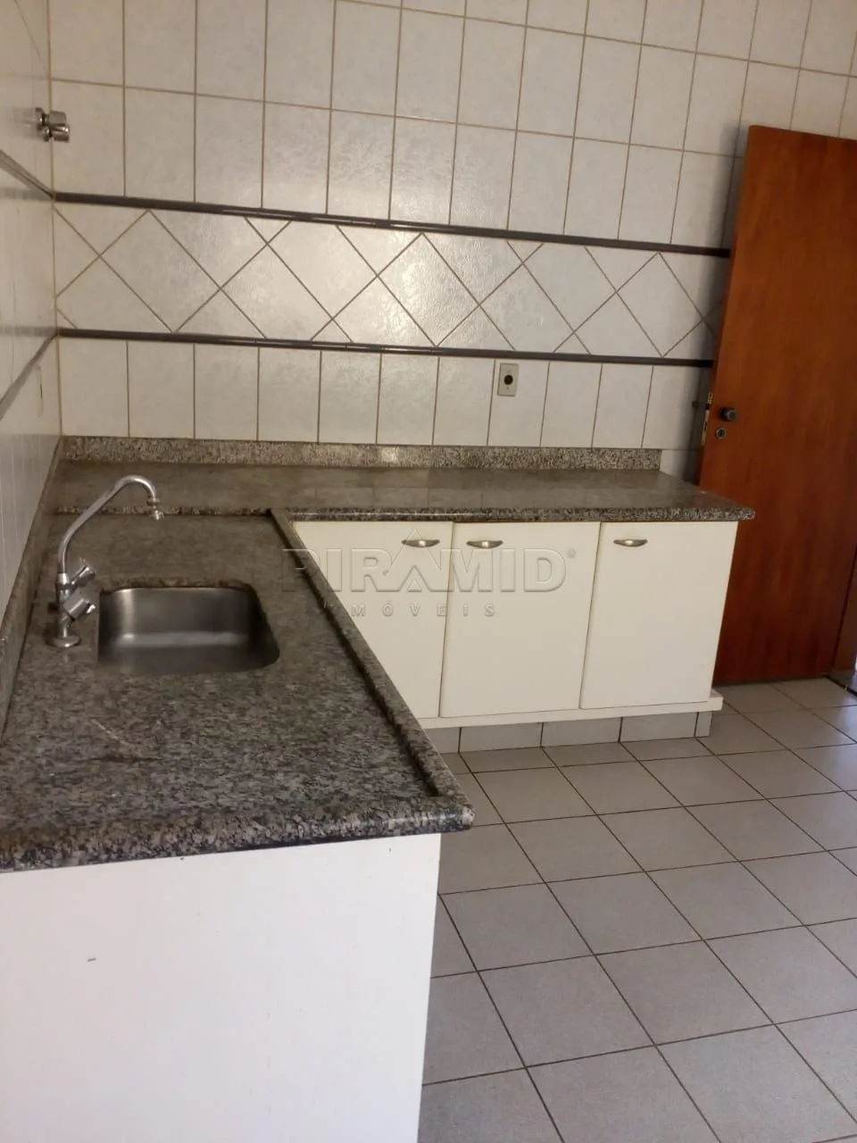 Alugar Casa / Padr&atilde;o em Ribeir&atilde;o Preto R$ 5.200,00 - Foto 22