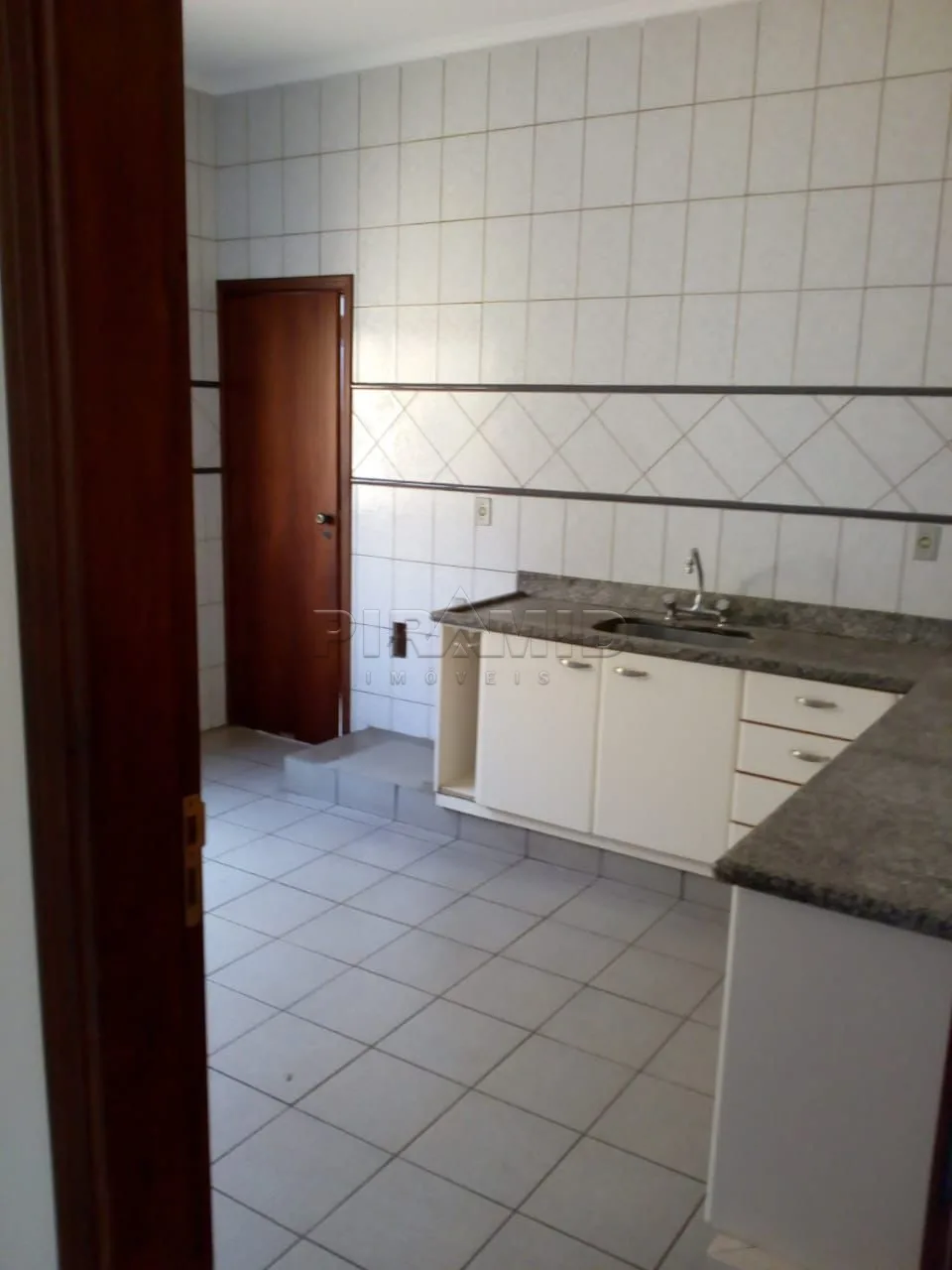 Alugar Casa / Padr&atilde;o em Ribeir&atilde;o Preto R$ 5.200,00 - Foto 21