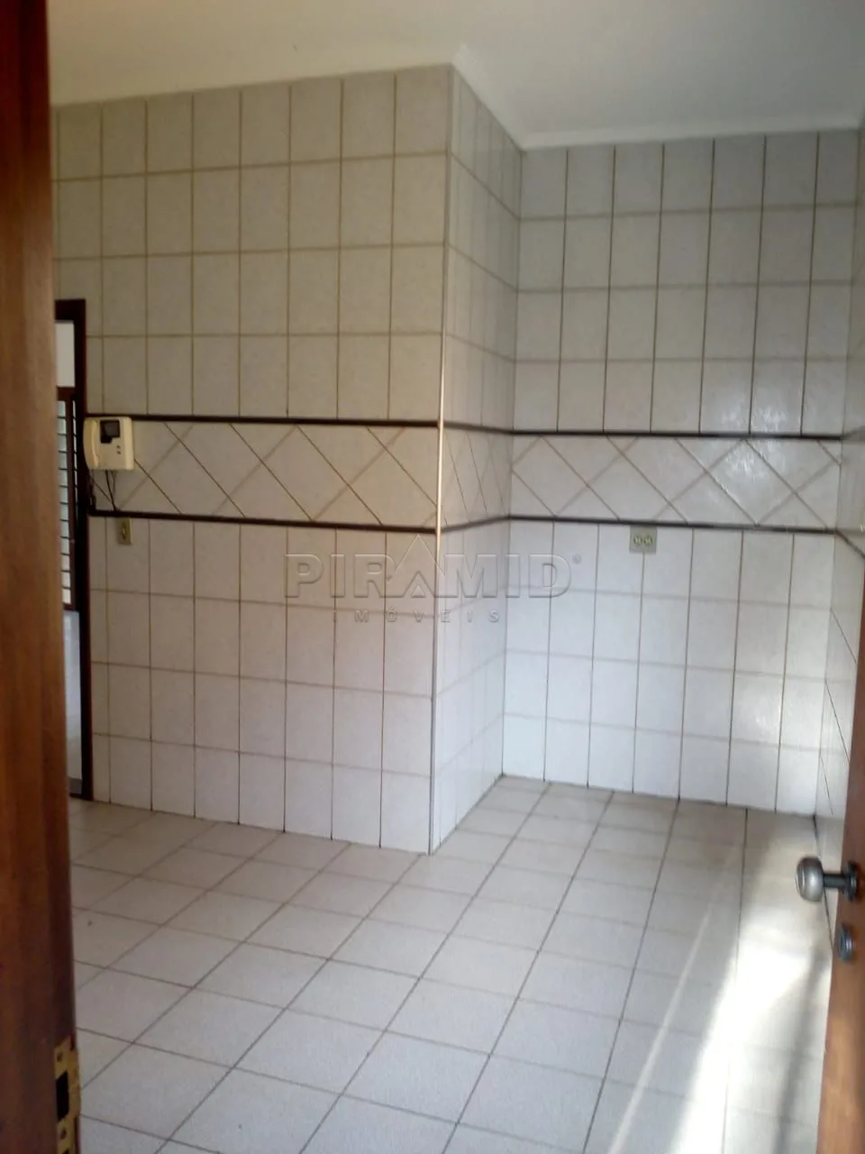 Alugar Casa / Padr&atilde;o em Ribeir&atilde;o Preto R$ 5.200,00 - Foto 20