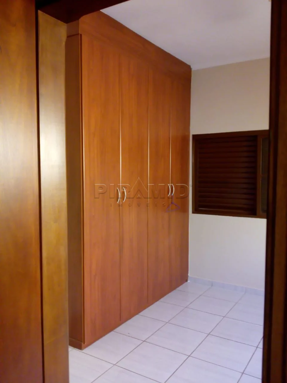 Alugar Casa / Padr&atilde;o em Ribeir&atilde;o Preto R$ 5.200,00 - Foto 16