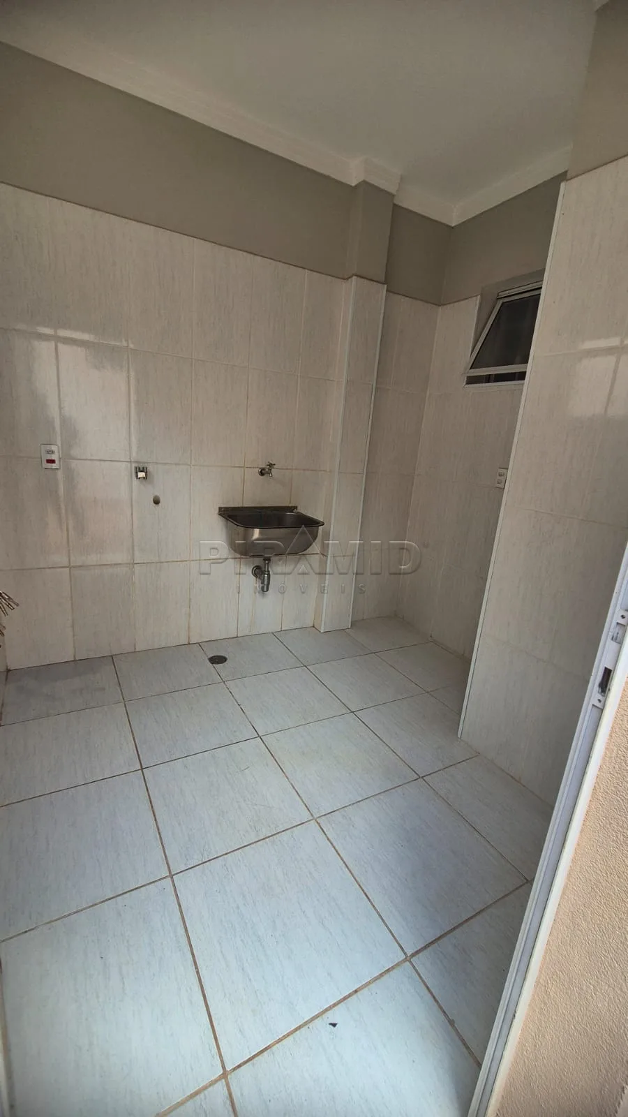 Alugar Casa / Padr&atilde;o em Ribeir&atilde;o Preto R$ 4.800,00 - Foto 8