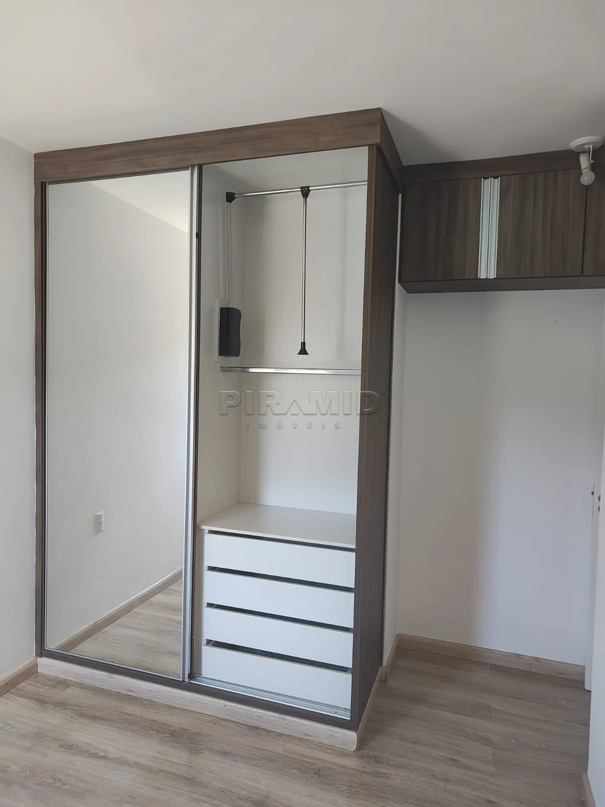 Alugar Apartamento / Padr&atilde;o em Ribeir&atilde;o Preto R$ 1.800,00 - Foto 10