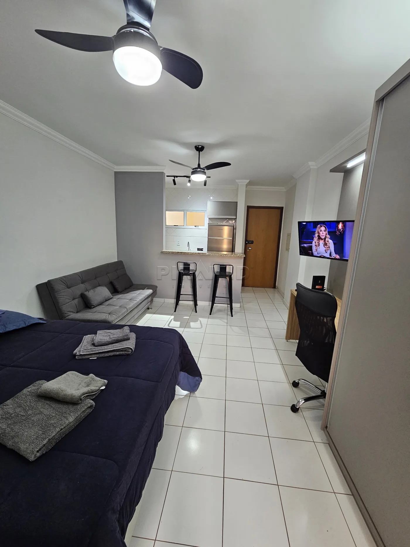 Alugar Apartamento / Kitchnet em Ribeir&atilde;o Preto R$ 1.050,00 - Foto 2