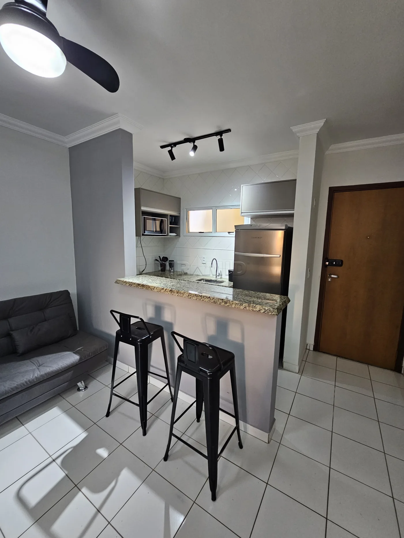 Alugar Apartamento / Kitchnet em Ribeir&atilde;o Preto R$ 1.050,00 - Foto 5