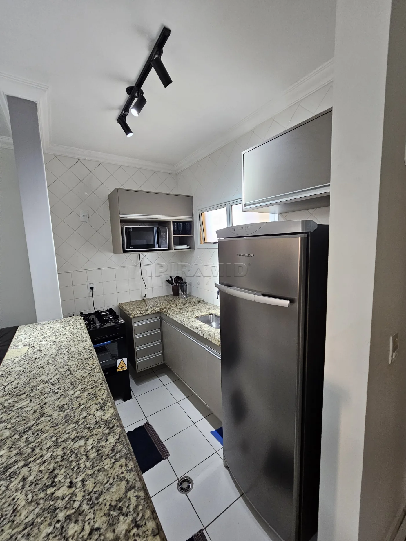Alugar Apartamento / Kitchnet em Ribeir&atilde;o Preto R$ 1.050,00 - Foto 6