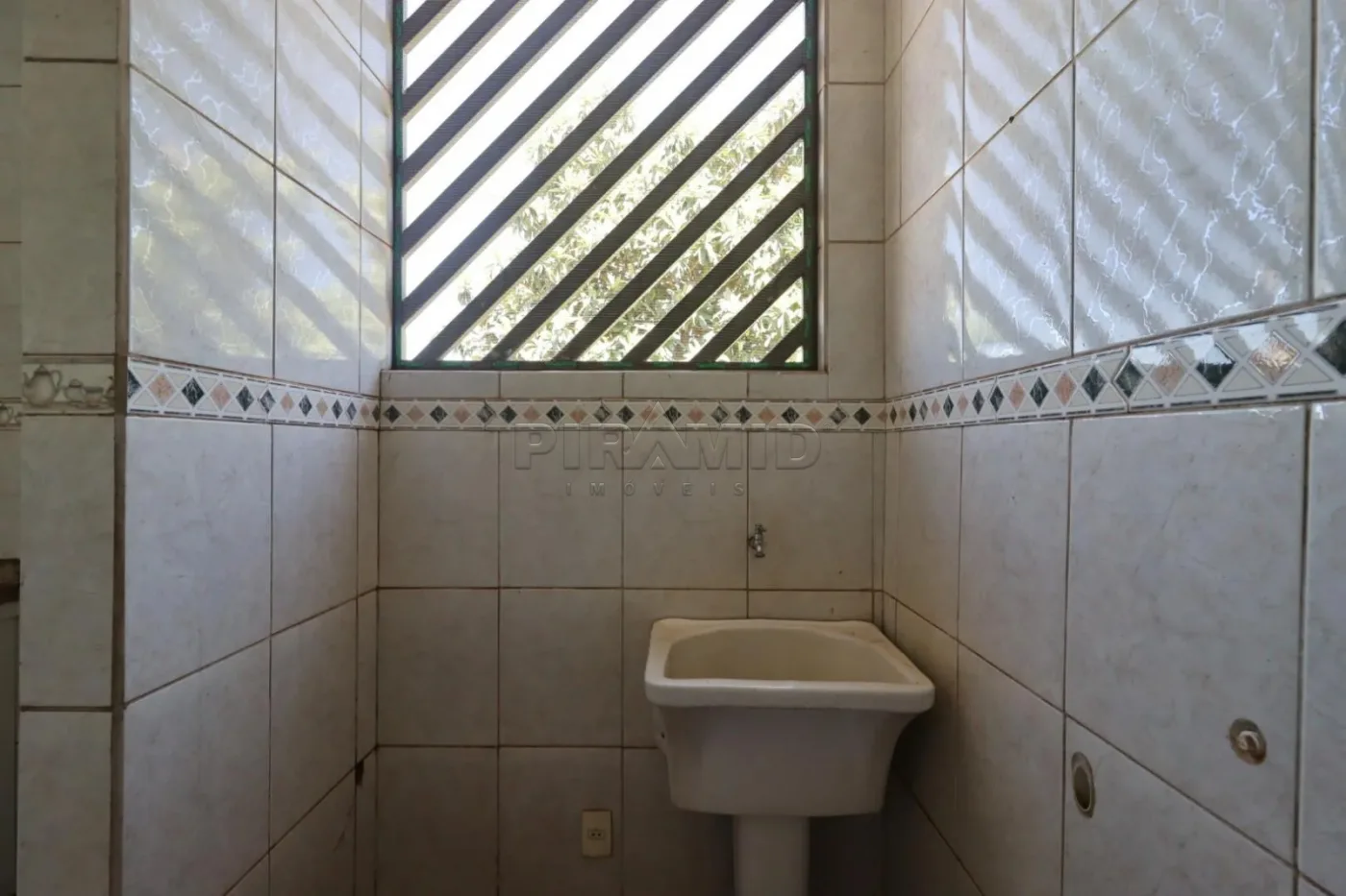 Alugar Casa / Padr&atilde;o em Ribeir&atilde;o Preto R$ 3.200,00 - Foto 27