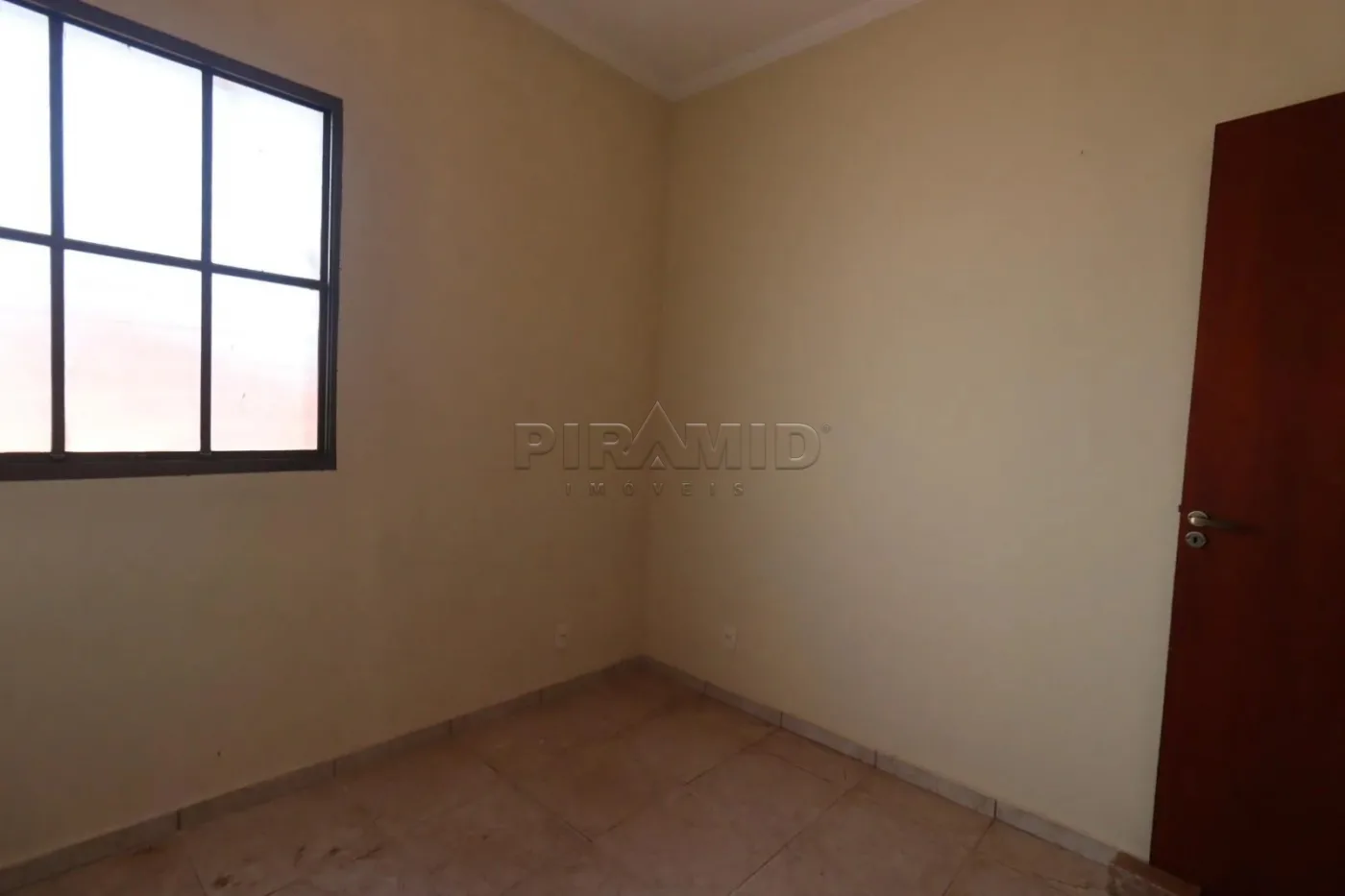 Alugar Casa / Padr&atilde;o em Ribeir&atilde;o Preto R$ 3.200,00 - Foto 4