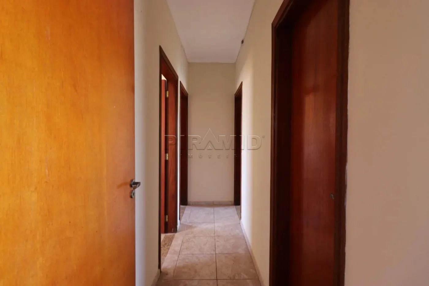 Alugar Casa / Padr&atilde;o em Ribeir&atilde;o Preto R$ 3.200,00 - Foto 3