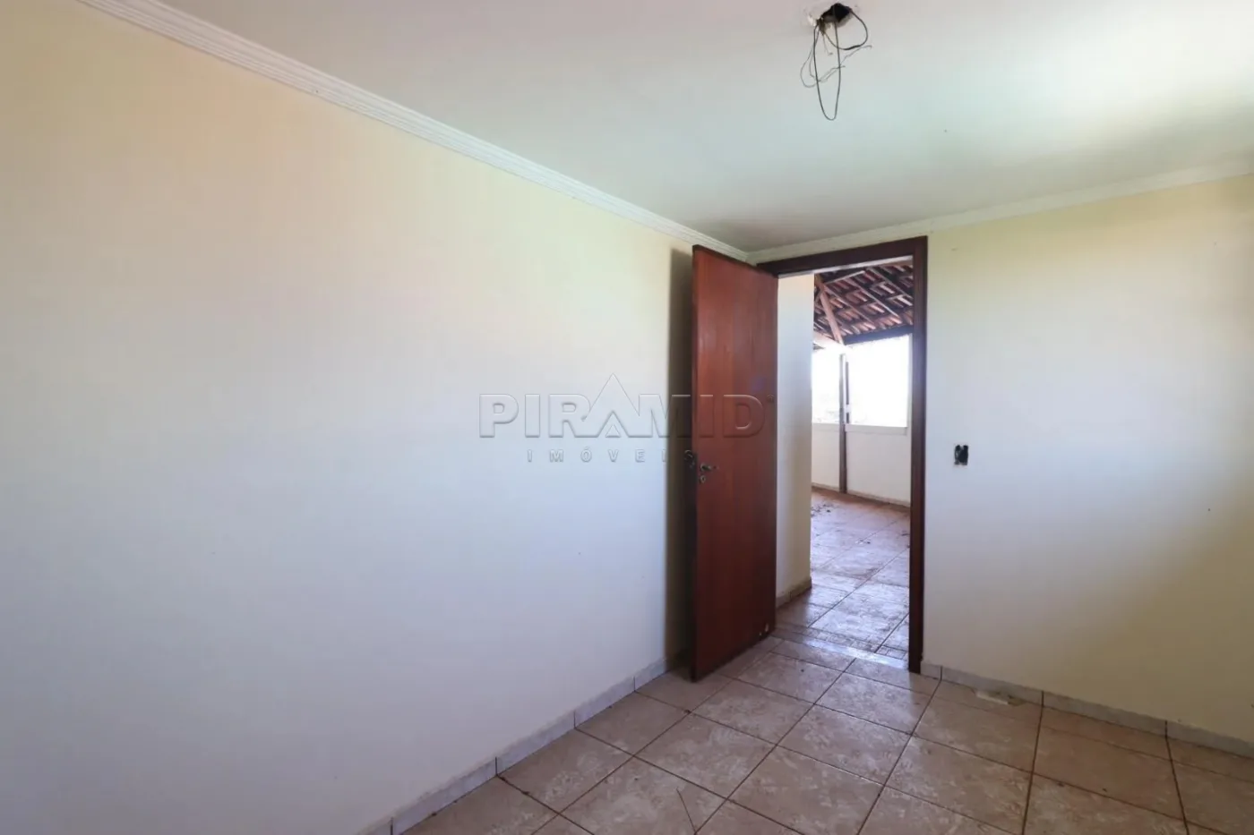 Alugar Casa / Padr&atilde;o em Ribeir&atilde;o Preto R$ 3.200,00 - Foto 9