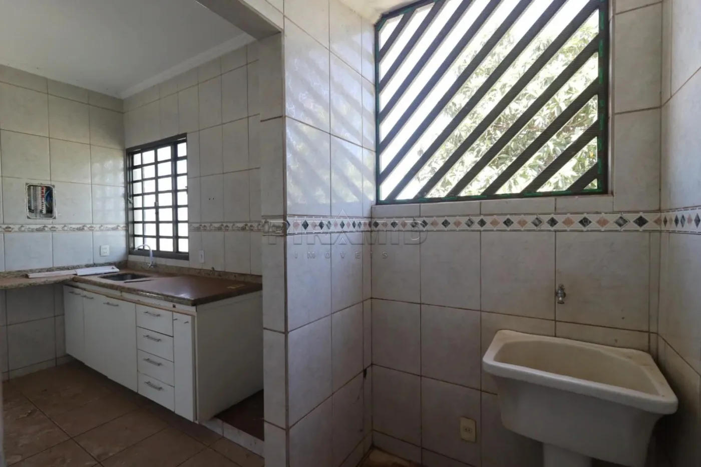 Alugar Casa / Padr&atilde;o em Ribeir&atilde;o Preto R$ 3.200,00 - Foto 25