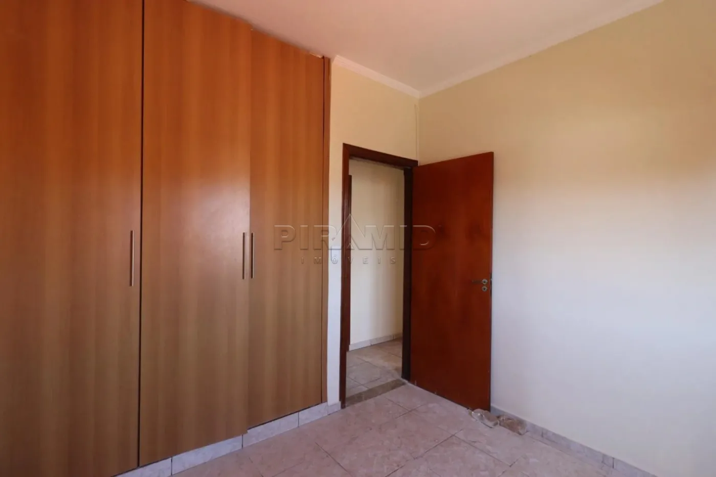 Alugar Casa / Padr&atilde;o em Ribeir&atilde;o Preto R$ 3.200,00 - Foto 20