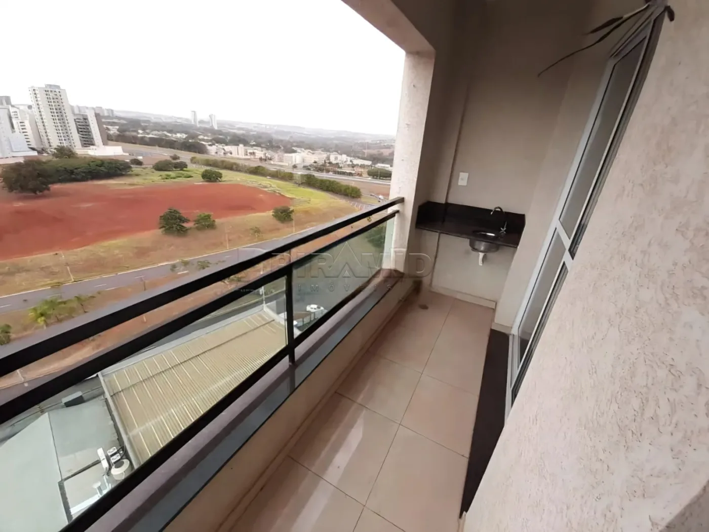 Alugar Apartamento / Padr&atilde;o em Ribeir&atilde;o Preto R$ 2.100,00 - Foto 4