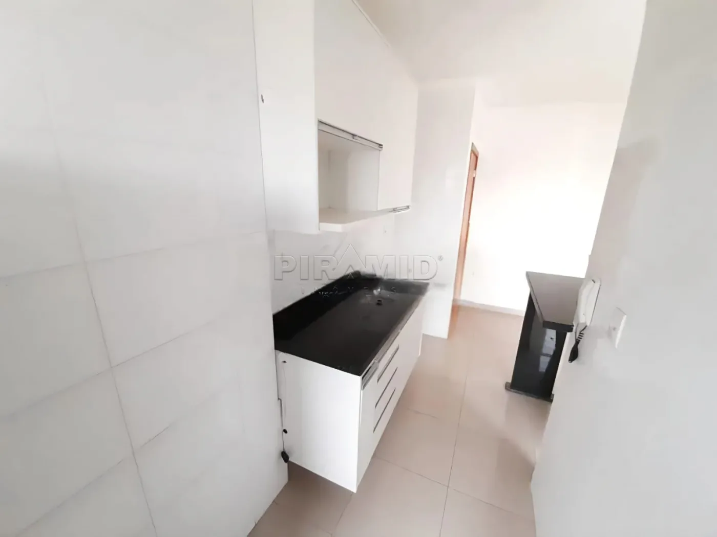Alugar Apartamento / Padr&atilde;o em Ribeir&atilde;o Preto R$ 2.100,00 - Foto 9