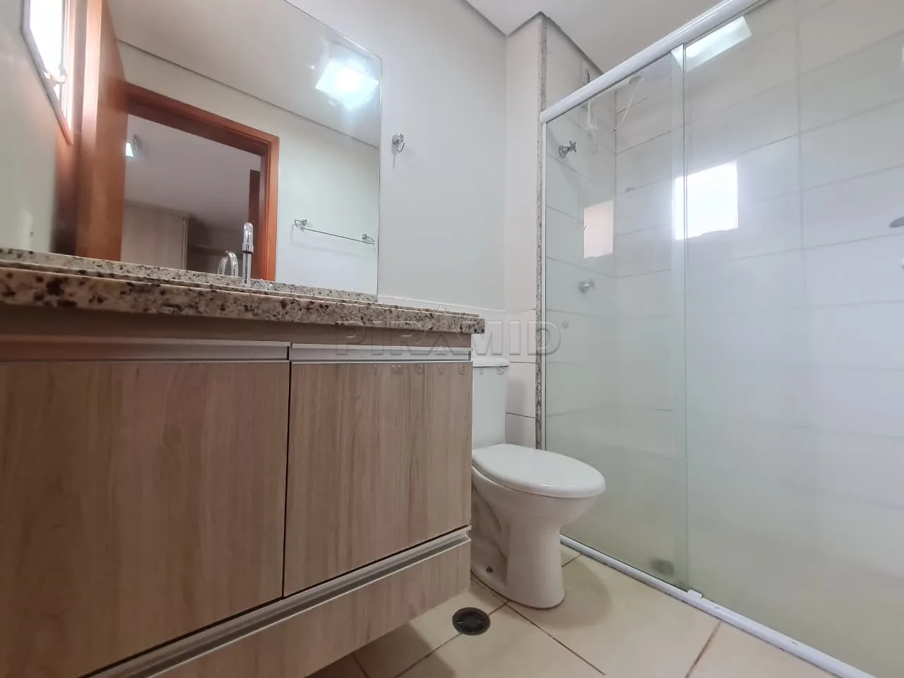 Alugar Apartamento / Padr&atilde;o em Ribeir&atilde;o Preto R$ 1.350,00 - Foto 9