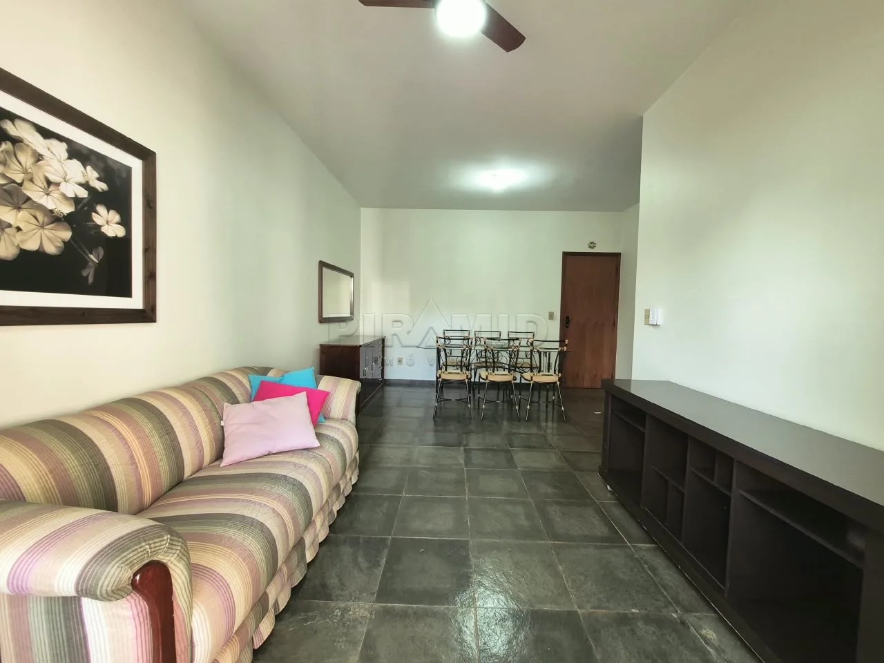 Alugar Apartamento / Padr&atilde;o em Ribeir&atilde;o Preto R$ 1.200,00 - Foto 4