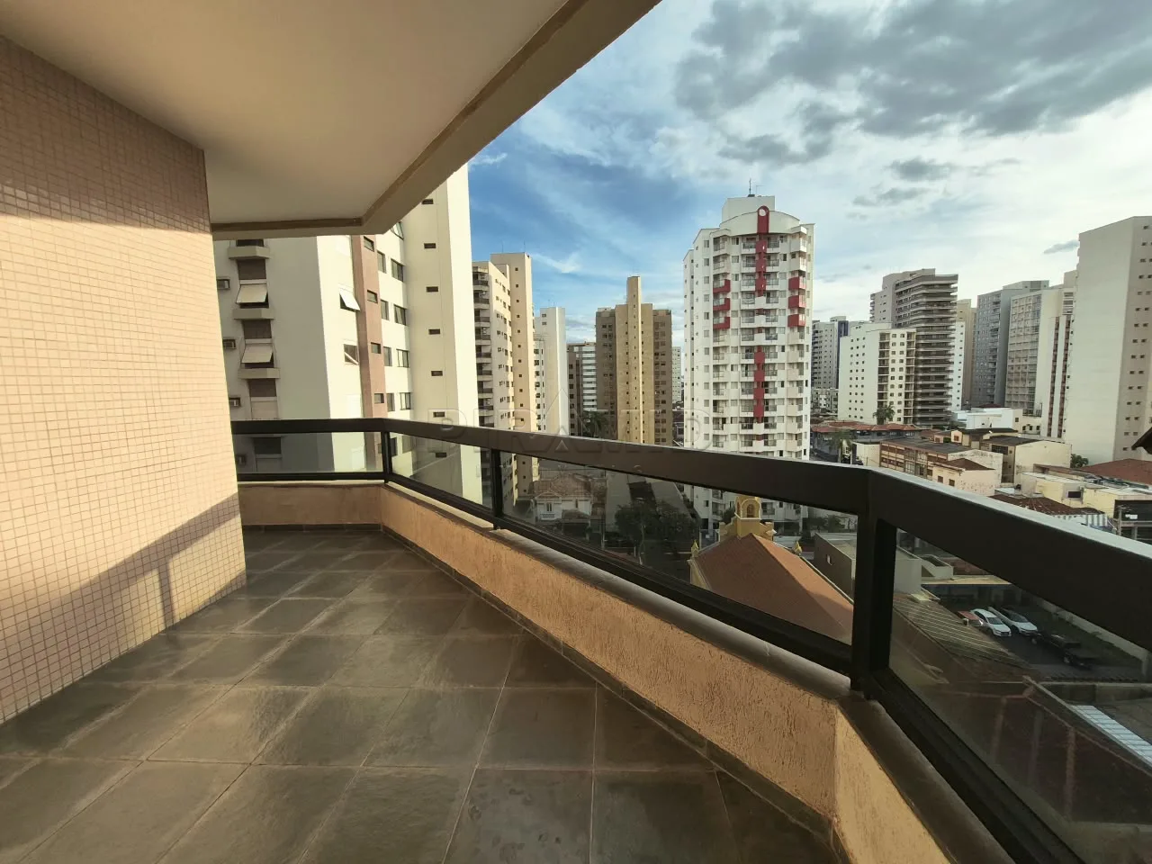 Alugar Apartamento / Padr&atilde;o em Ribeir&atilde;o Preto R$ 1.200,00 - Foto 6