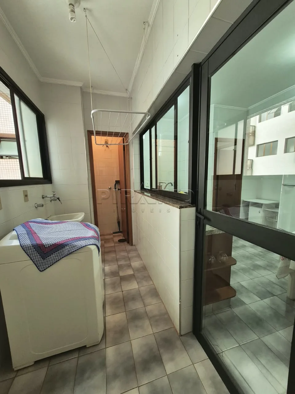 Alugar Apartamento / Padr&atilde;o em Ribeir&atilde;o Preto R$ 1.200,00 - Foto 14