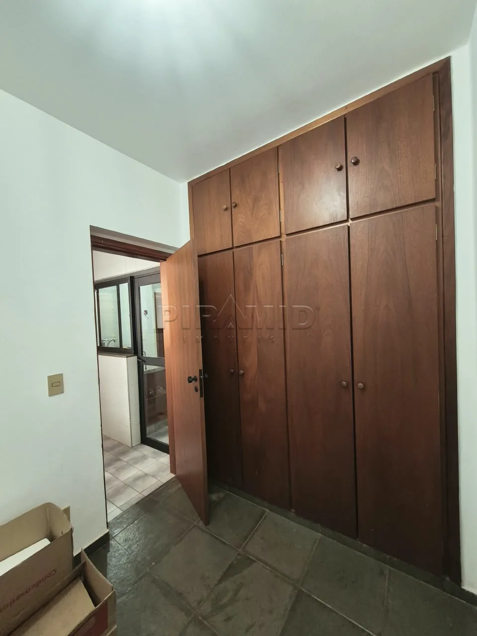 Alugar Apartamento / Padr&atilde;o em Ribeir&atilde;o Preto R$ 1.200,00 - Foto 16