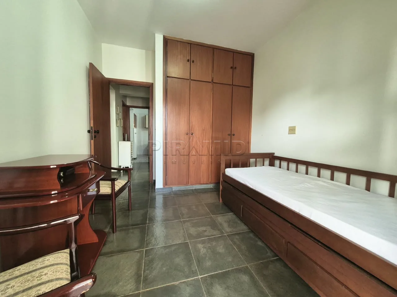 Alugar Apartamento / Padr&atilde;o em Ribeir&atilde;o Preto R$ 1.200,00 - Foto 26