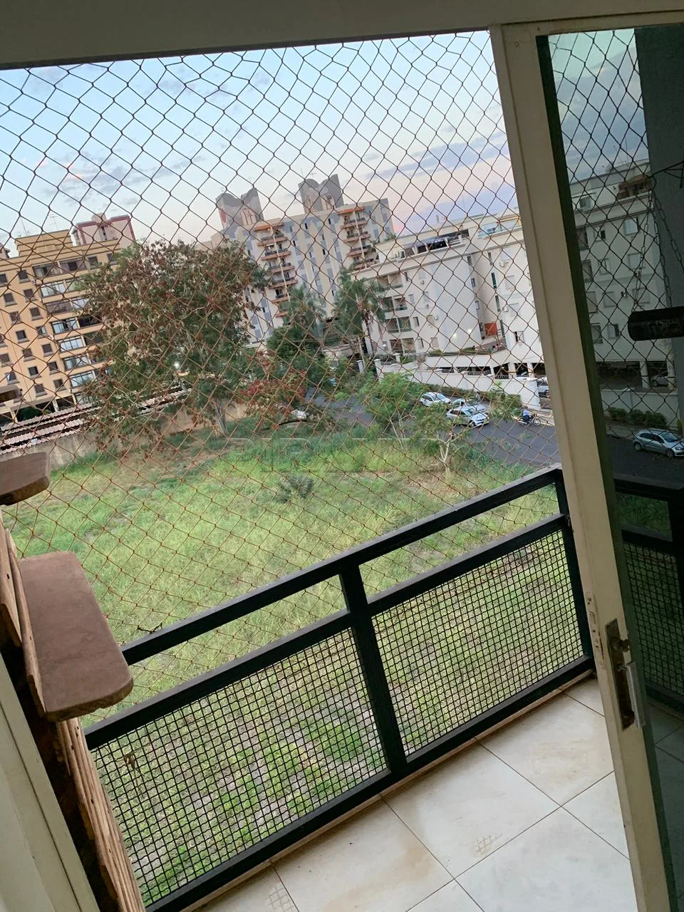 Alugar Apartamento / Padr&atilde;o em Ribeir&atilde;o Preto R$ 1.800,00 - Foto 5