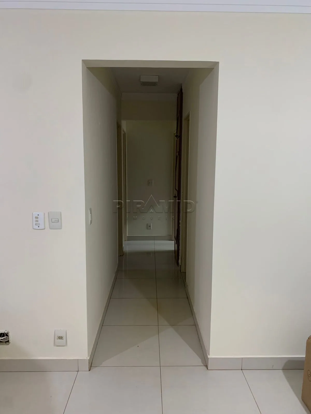 Alugar Apartamento / Padr&atilde;o em Ribeir&atilde;o Preto R$ 1.800,00 - Foto 10