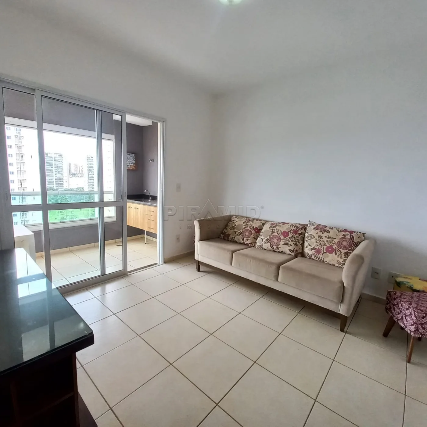 Alugar Apartamento / Padr&atilde;o em Ribeir&atilde;o Preto R$ 3.600,00 - Foto 2