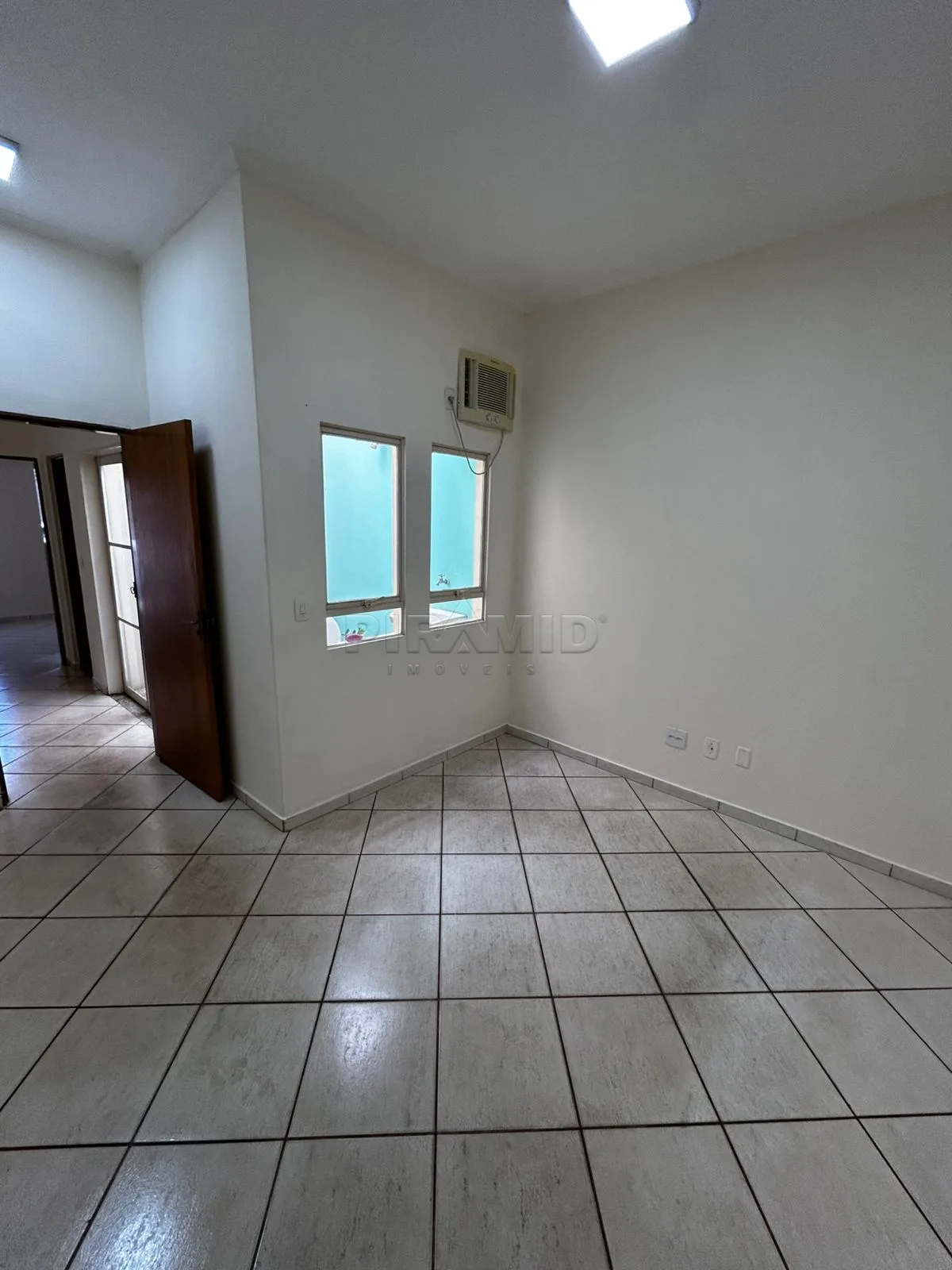 Alugar Comercial / Sala em Ribeir&atilde;o Preto R$ 1.600,00 - Foto 5