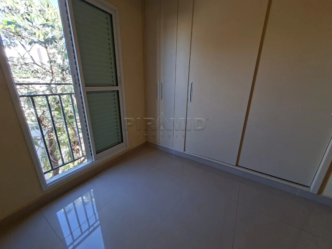 Comprar Apartamento / Padr&atilde;o em Ribeir&atilde;o Preto R$ 400.000,00 - Foto 14