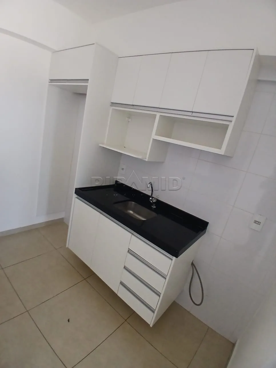 Alugar Apartamento / Kitchnet em Ribeir&atilde;o Preto R$ 1.800,00 - Foto 5