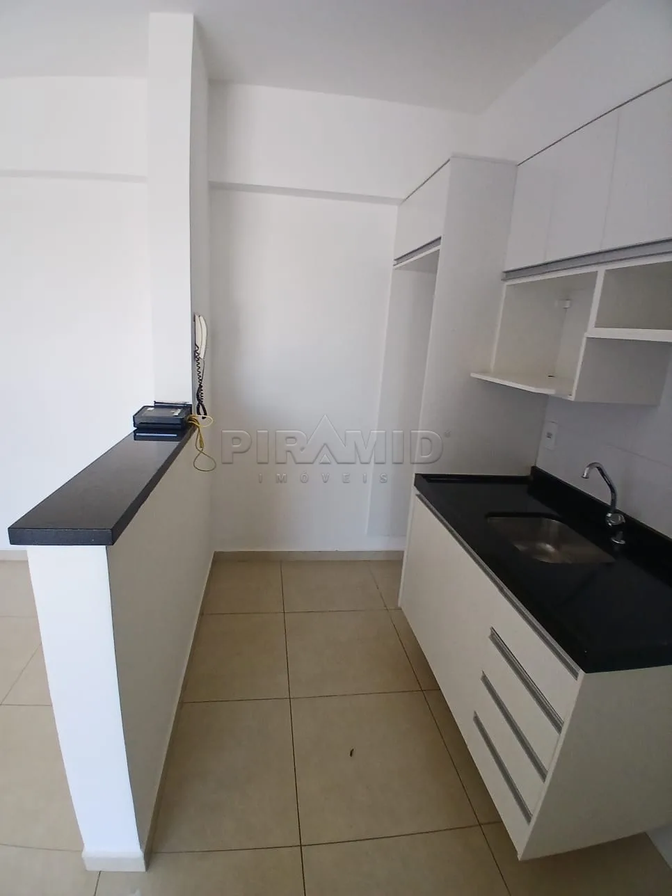 Alugar Apartamento / Kitchnet em Ribeir&atilde;o Preto R$ 1.800,00 - Foto 6