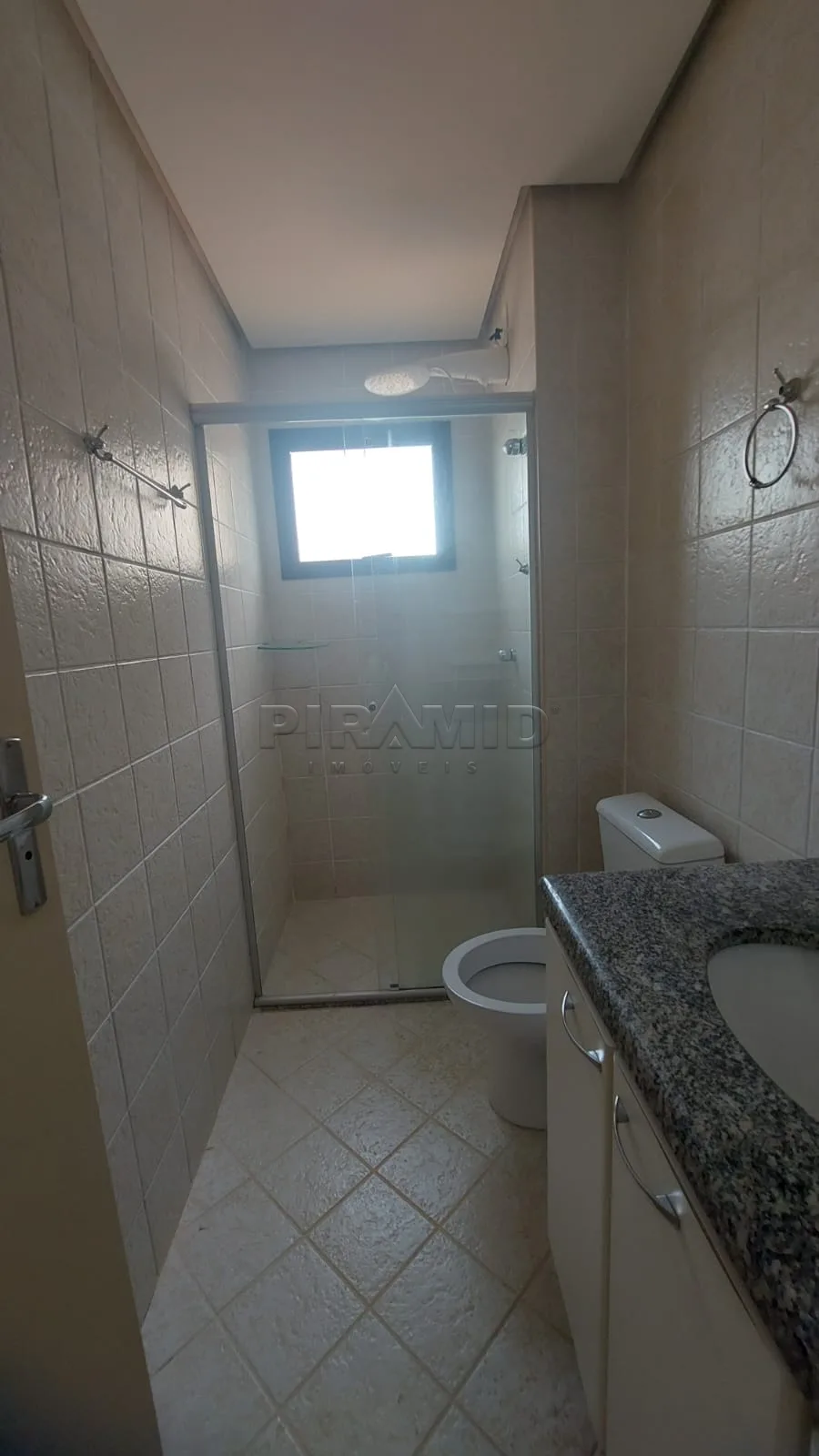 Alugar Apartamento / Padr&atilde;o em Ribeir&atilde;o Preto R$ 1.200,00 - Foto 15