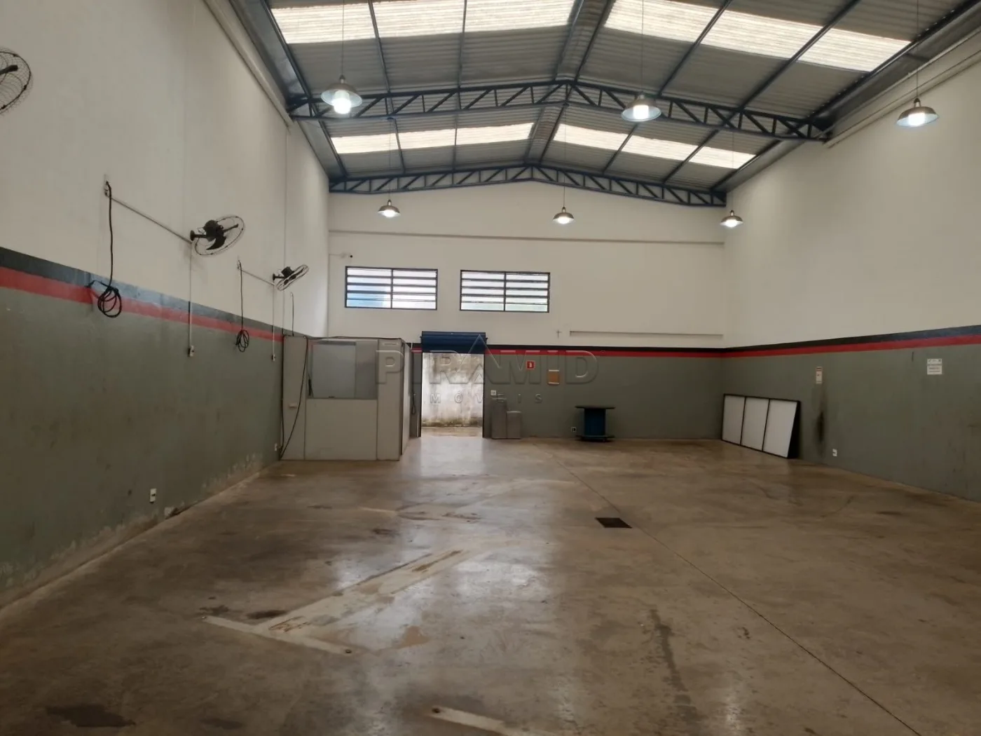Alugar Comercial / Sal&atilde;o em Ribeir&atilde;o Preto R$ 4.000,00 - Foto 1