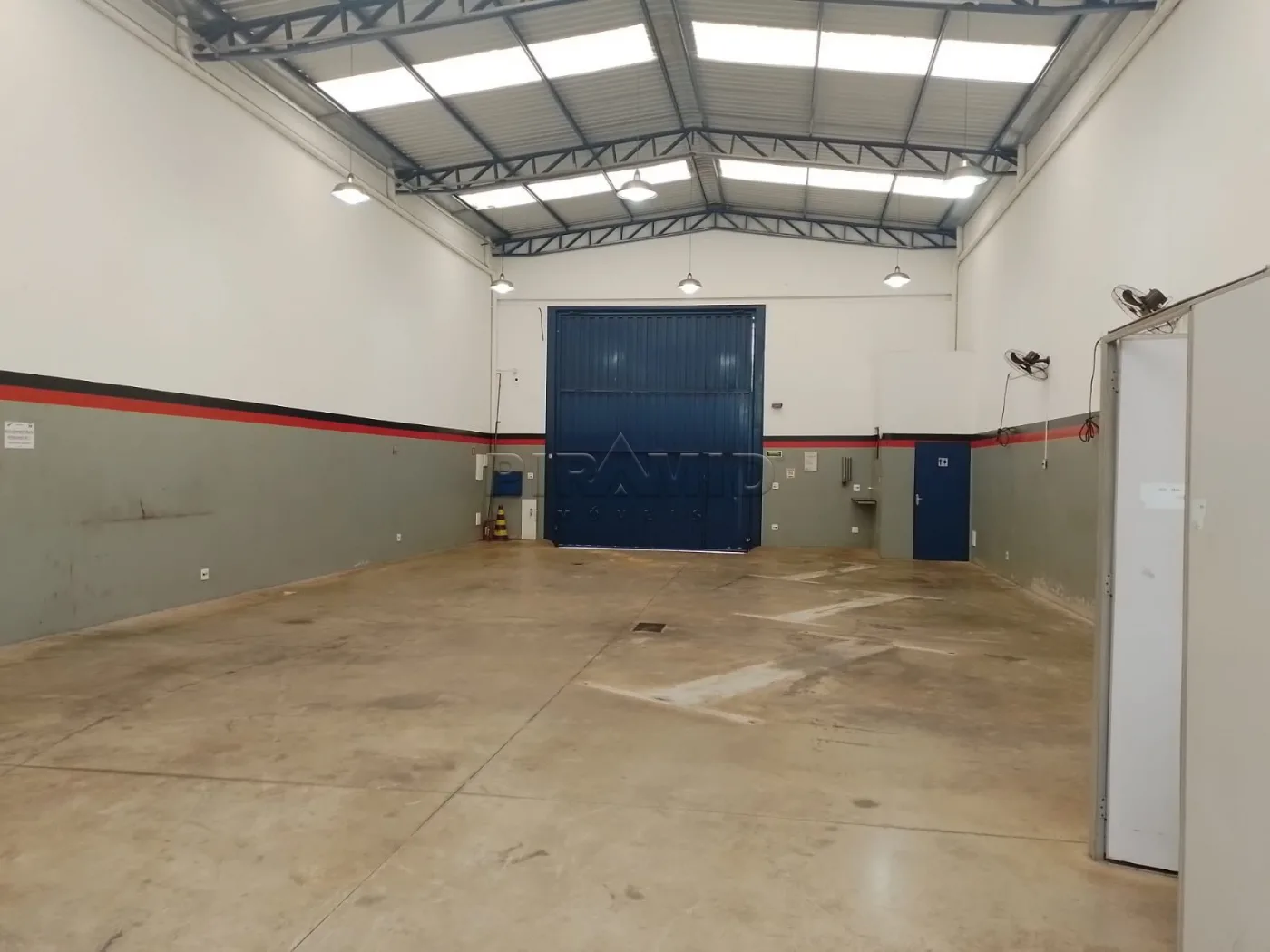 Alugar Comercial / Sal&atilde;o em Ribeir&atilde;o Preto R$ 4.000,00 - Foto 3