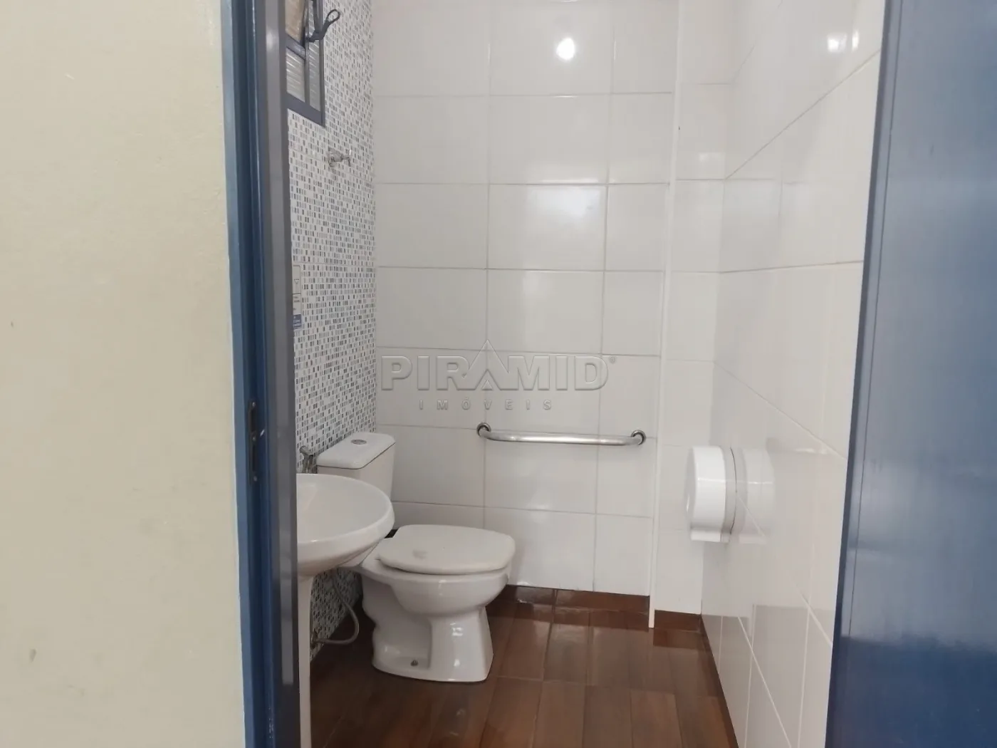 Alugar Comercial / Sal&atilde;o em Ribeir&atilde;o Preto R$ 4.000,00 - Foto 6