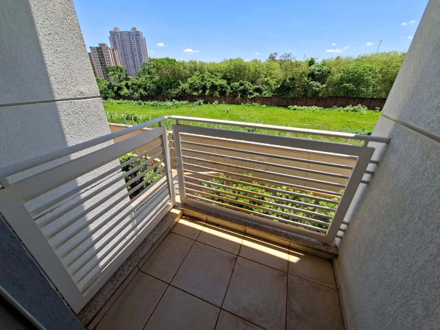 Alugar Apartamento / Padr&atilde;o em Ribeir&atilde;o Preto R$ 600,00 - Foto 6