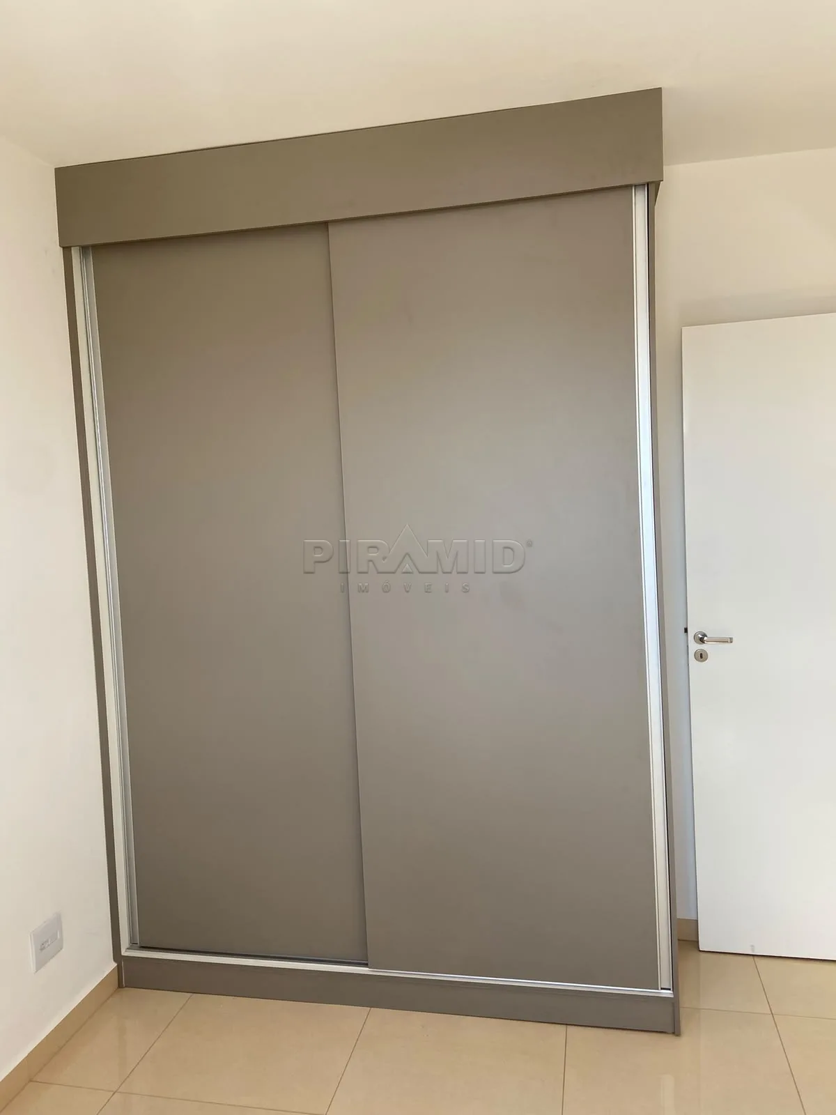 Comprar Apartamento / Padr&atilde;o em Ribeir&atilde;o Preto R$ 280.000,00 - Foto 5