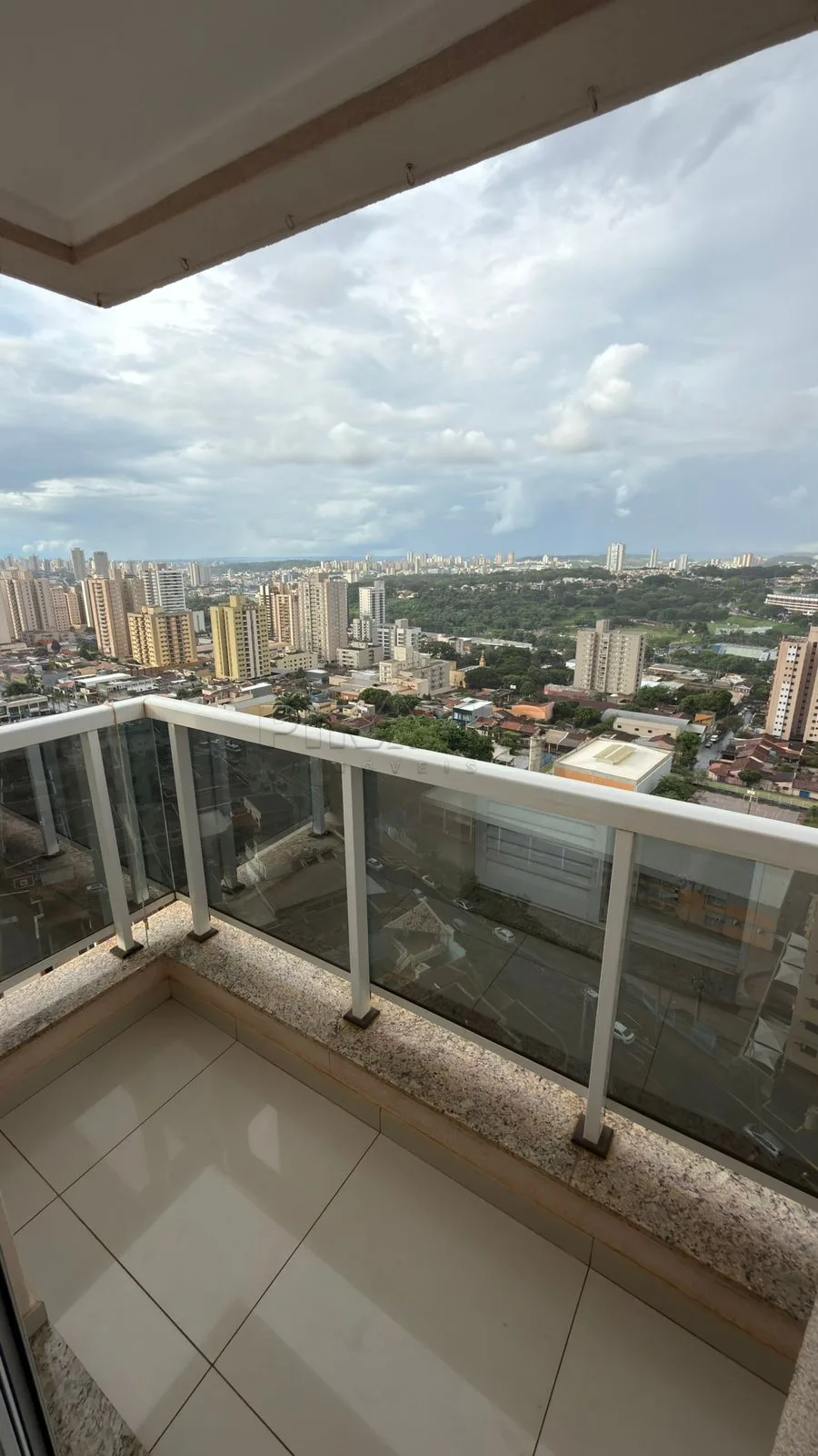 Alugar Apartamento / Padr&atilde;o em Ribeir&atilde;o Preto R$ 6.790,00 - Foto 4