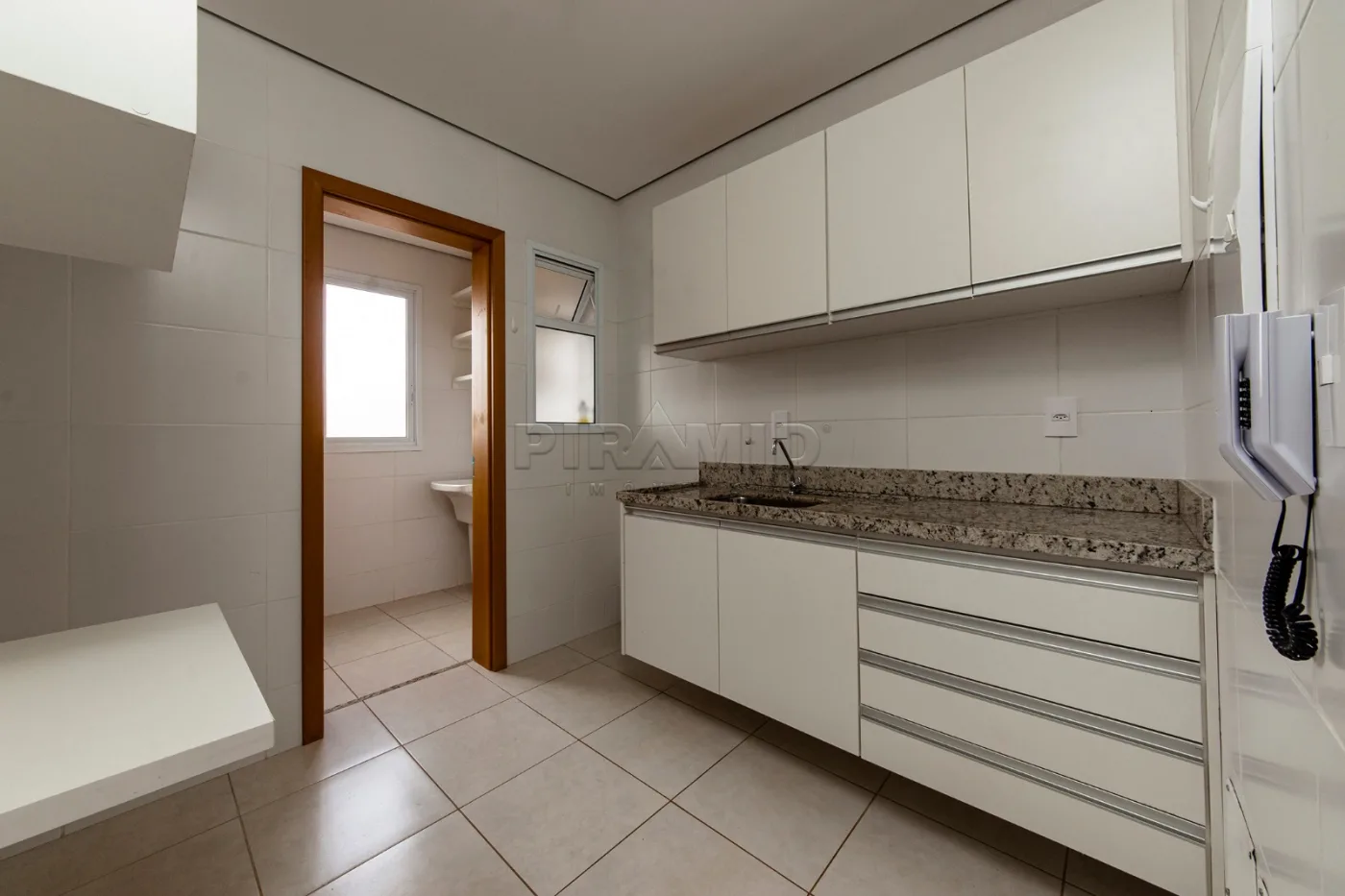 Alugar Apartamento / Padr&atilde;o em Ribeir&atilde;o Preto R$ 2.200,00 - Foto 11
