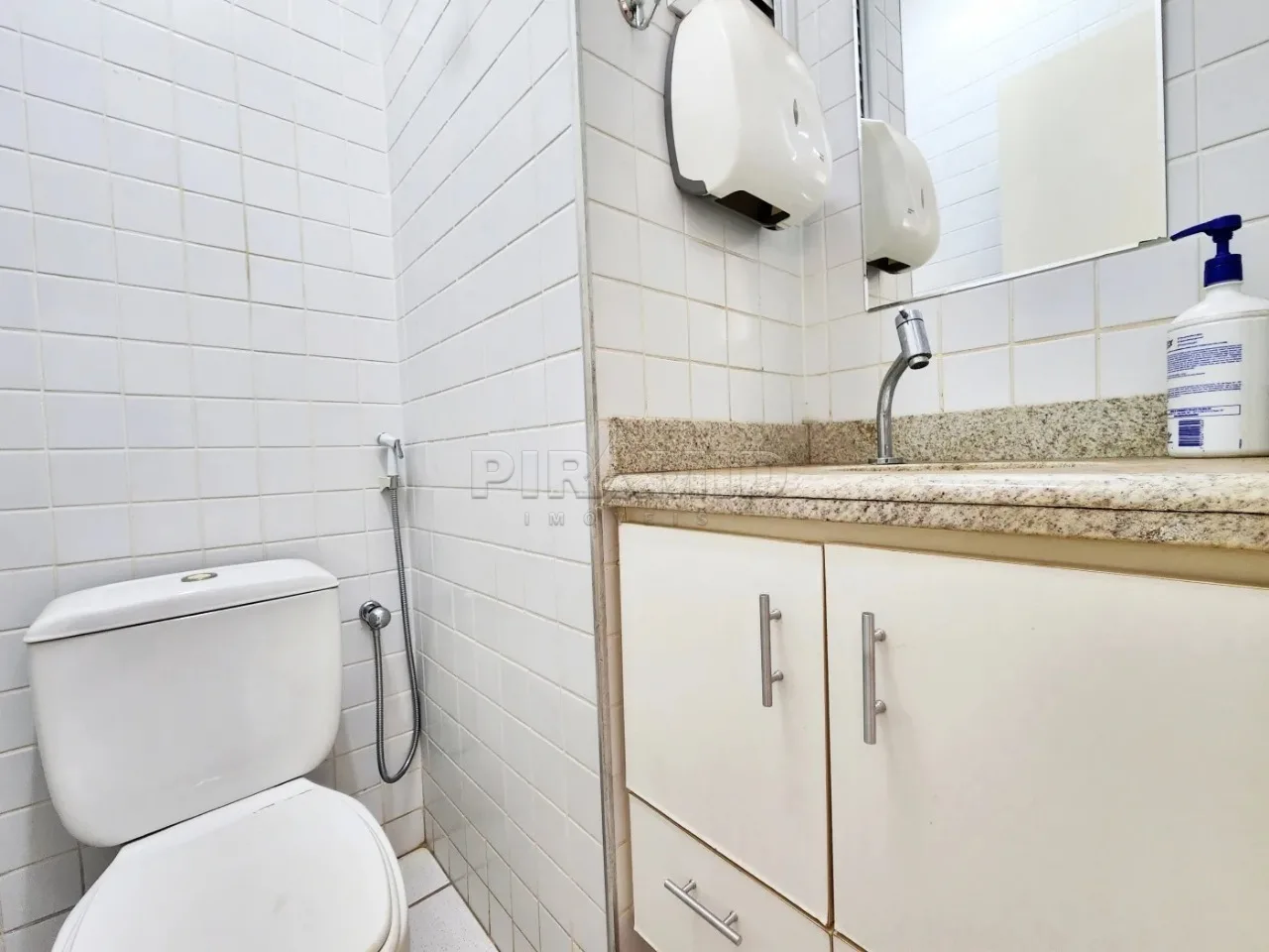 Alugar Comercial / Sala em Ribeir&atilde;o Preto R$ 1.800,00 - Foto 6