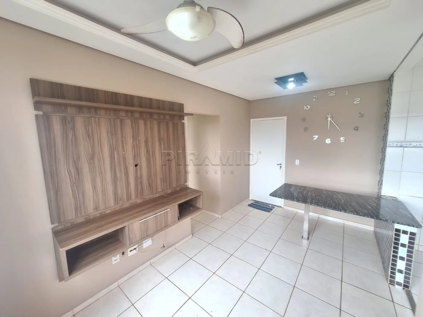 Alugar Apartamento / Padr&atilde;o em Ribeir&atilde;o Preto R$ 1.850,00 - Foto 3