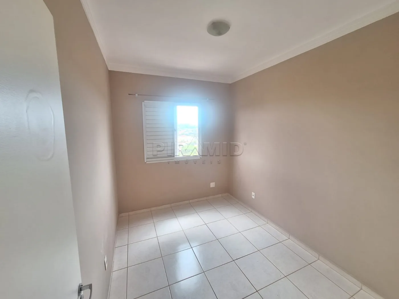 Alugar Apartamento / Padr&atilde;o em Ribeir&atilde;o Preto R$ 1.850,00 - Foto 5