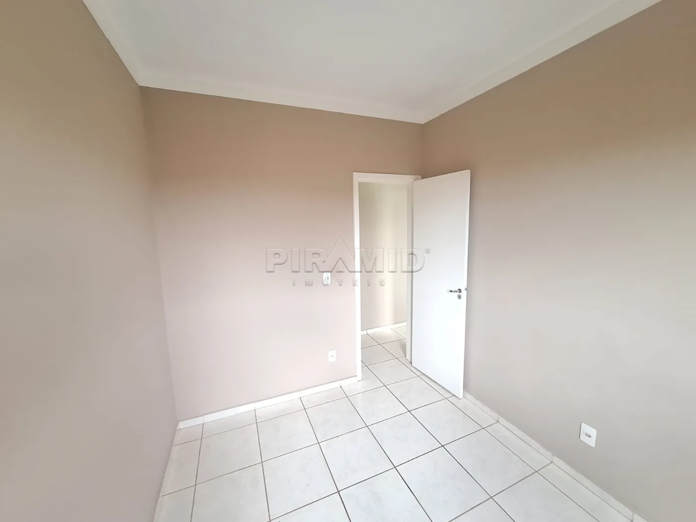 Alugar Apartamento / Padr&atilde;o em Ribeir&atilde;o Preto R$ 1.850,00 - Foto 6
