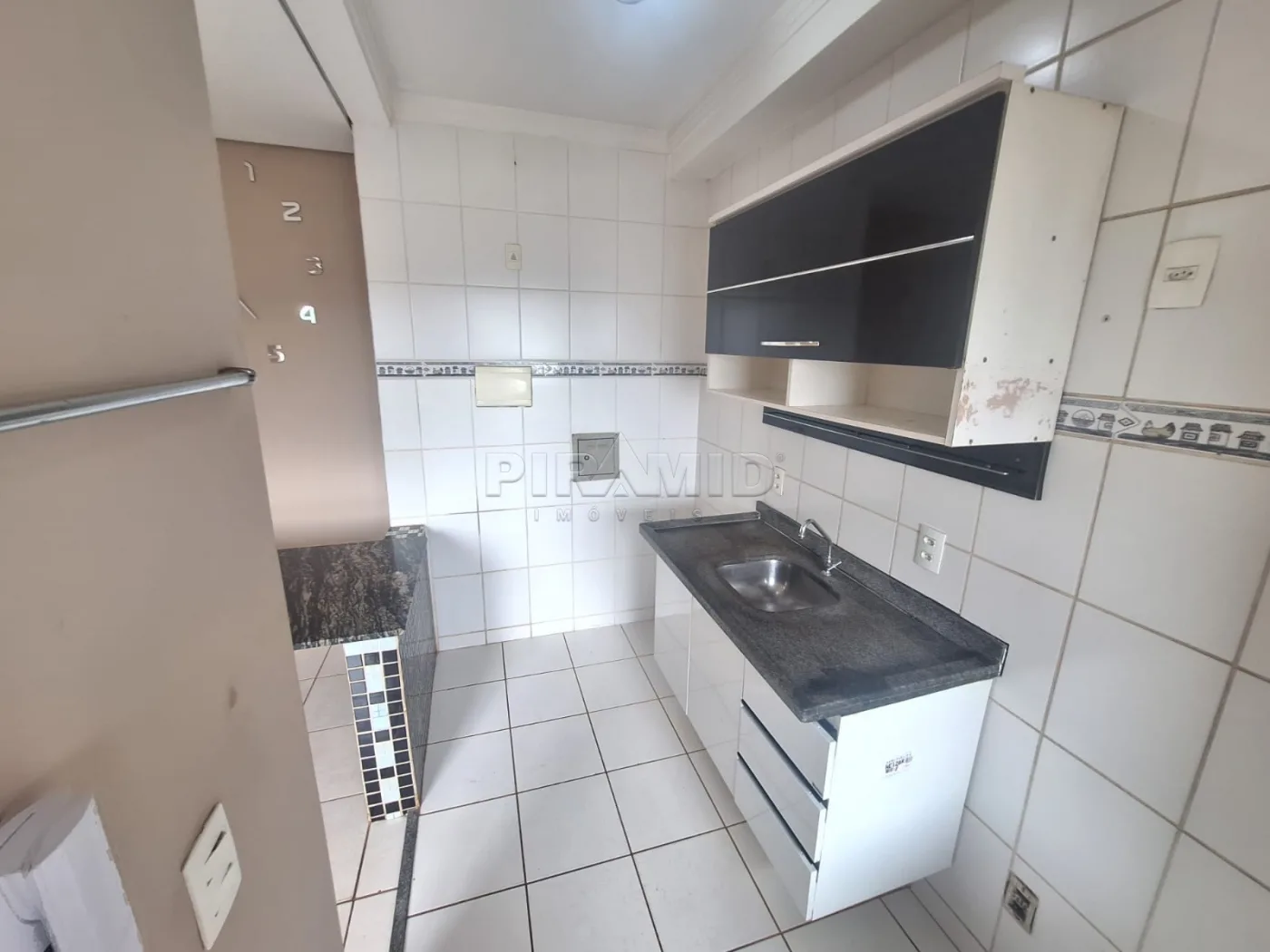 Alugar Apartamento / Padr&atilde;o em Ribeir&atilde;o Preto R$ 1.850,00 - Foto 11