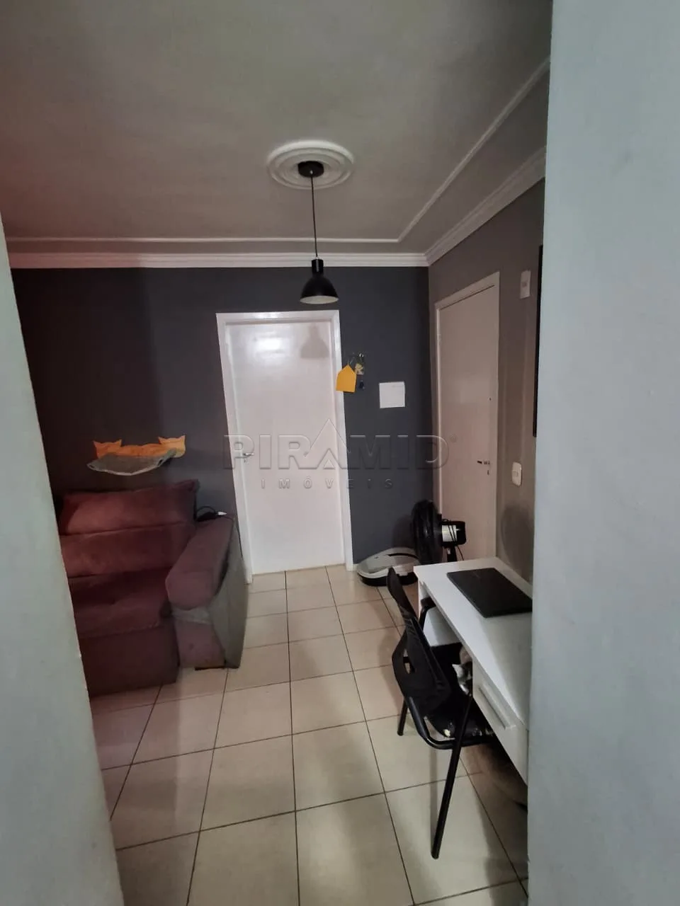 Alugar Apartamento / Padr&atilde;o em Ribeir&atilde;o Preto R$ 600,00 - Foto 3