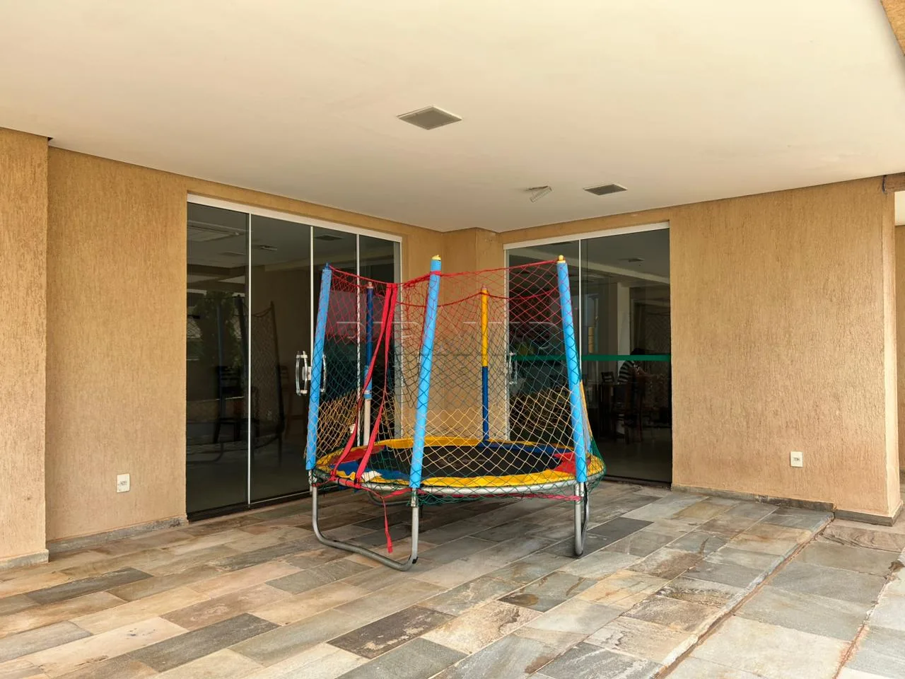 Alugar Apartamento / Padr&atilde;o em Ribeir&atilde;o Preto R$ 6.000,00 - Foto 24