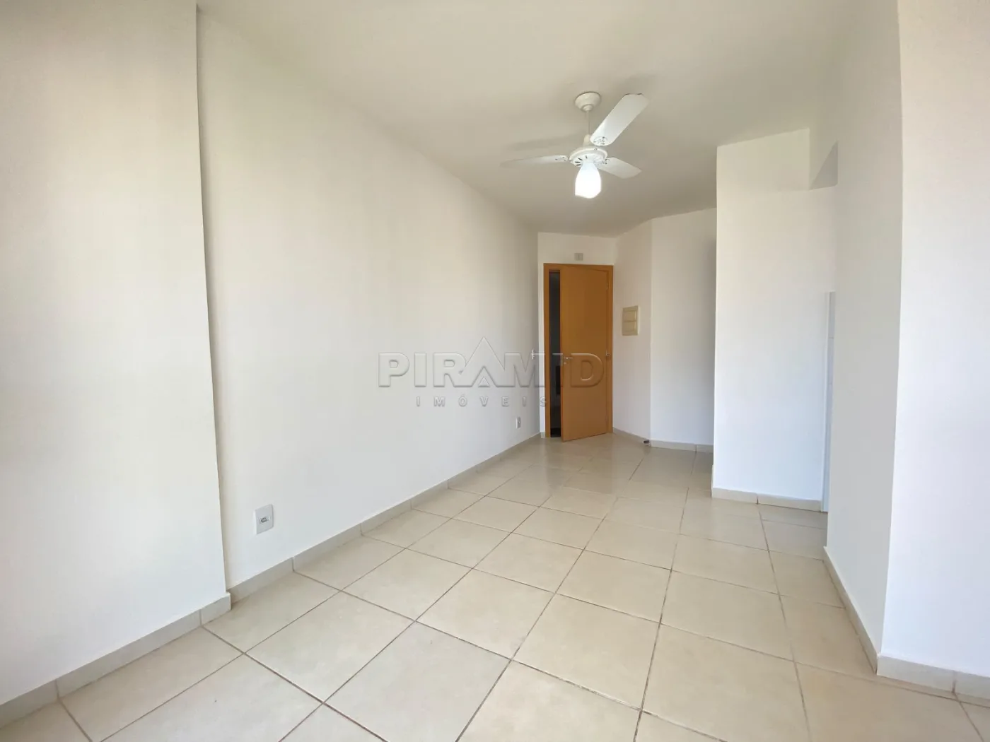 Alugar Apartamento / Padr&atilde;o em Ribeir&atilde;o Preto R$ 1.800,00 - Foto 2