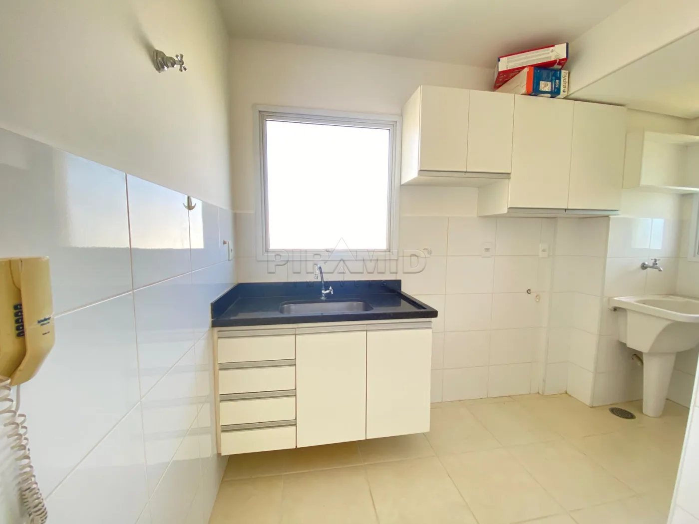 Alugar Apartamento / Padr&atilde;o em Ribeir&atilde;o Preto R$ 1.800,00 - Foto 6