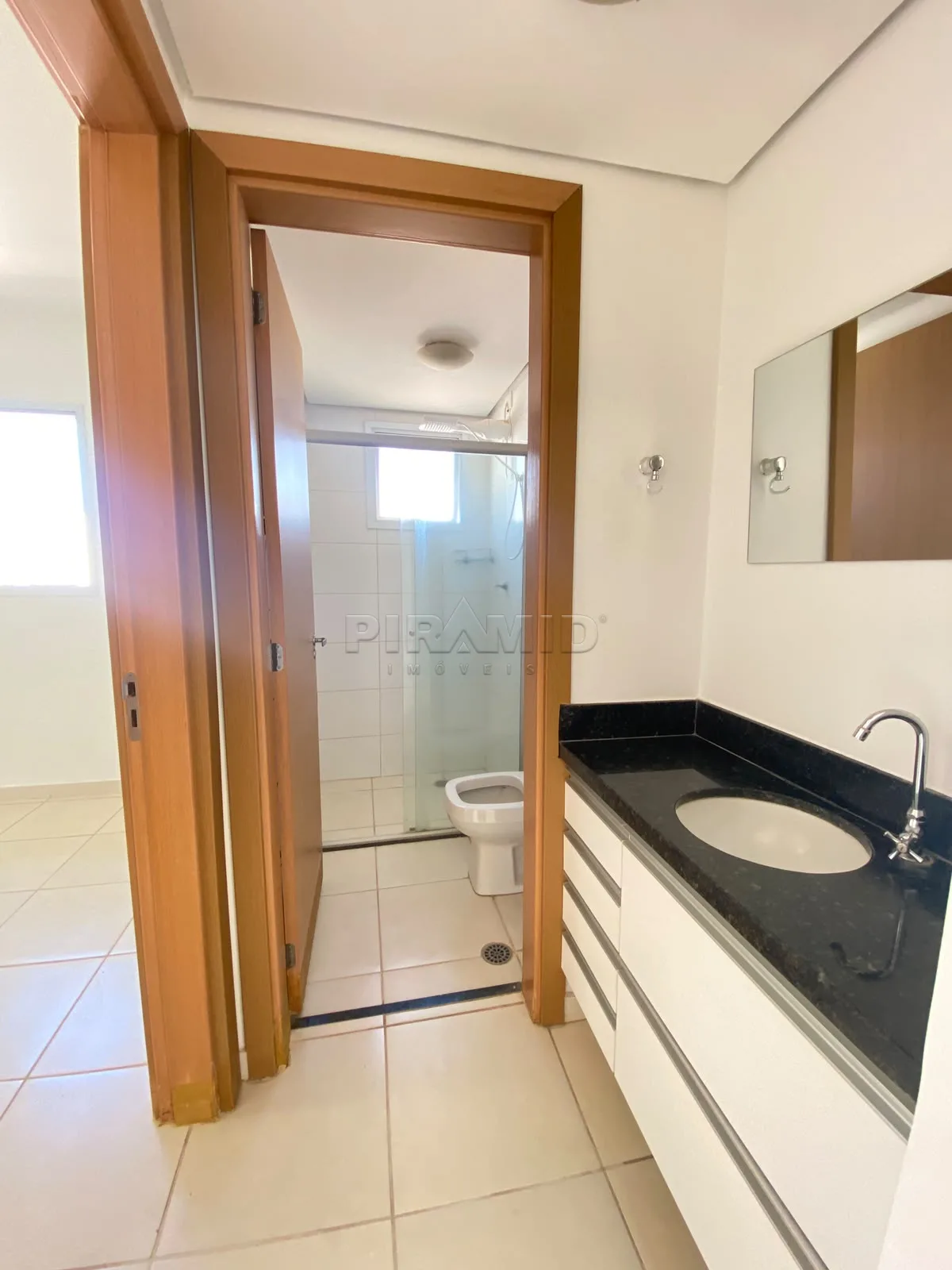 Alugar Apartamento / Padr&atilde;o em Ribeir&atilde;o Preto R$ 1.800,00 - Foto 10
