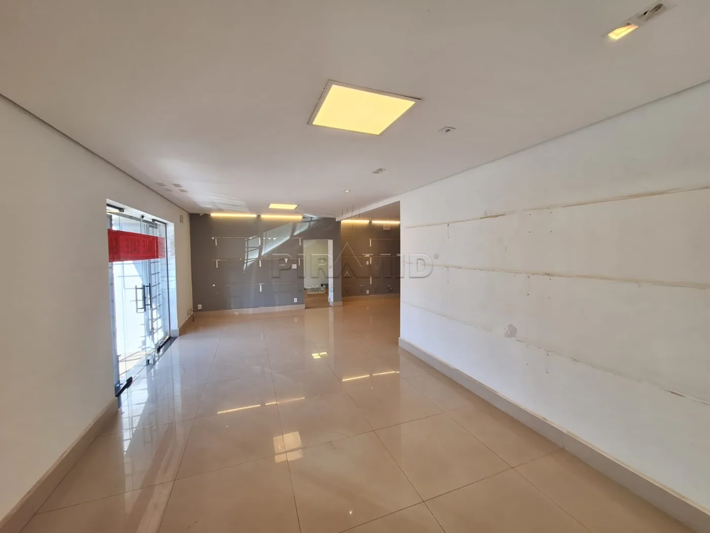 Alugar Comercial / Sal&atilde;o em Ribeir&atilde;o Preto R$ 12.500,00 - Foto 4