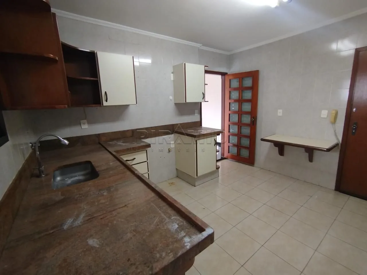 Alugar Apartamento / Padr&atilde;o em Ribeir&atilde;o Preto R$ 1.350,00 - Foto 5